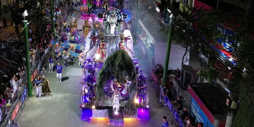 Globo de Ouro conta a história do fundador do Ilê Oxumarê no Carnaval 2026 em Nova Friburgo