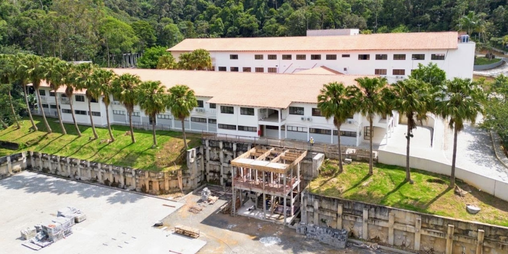 Secretário de Infraestrutura do RJ confirma entrega das obras do Hospital do Câncer de Friburgo para a próxima semana