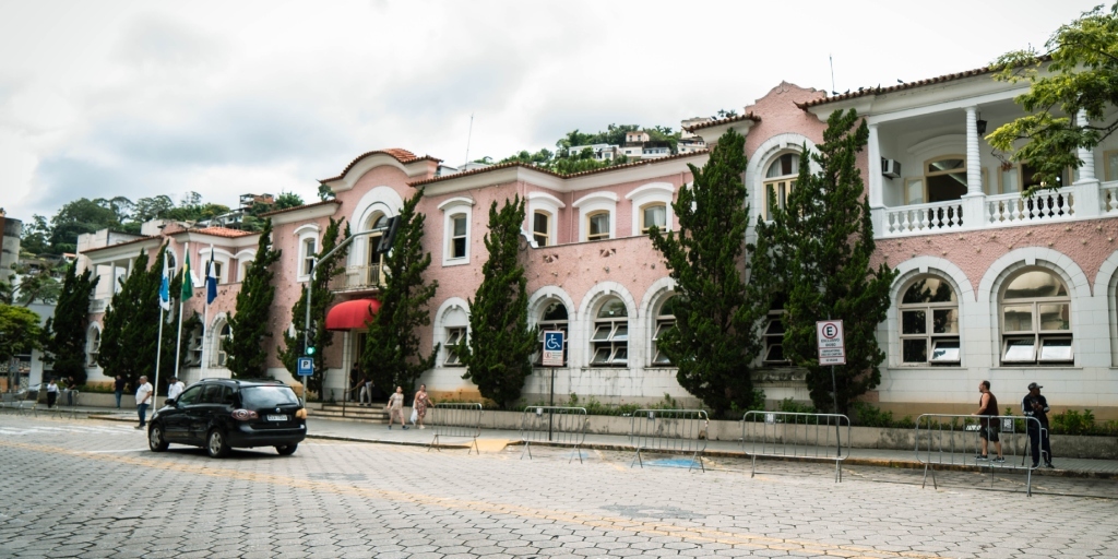 MPRJ aciona Justiça para obrigar Nova Friburgo a implantar sistema nacional de proteção à infância