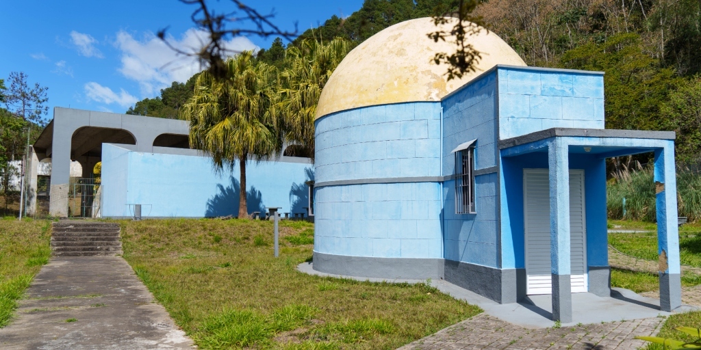 Novo nome do Planetário de Friburgo homenageia o professor Reinaldo Ivanicska; grupo trabalha na revitalização do espaço