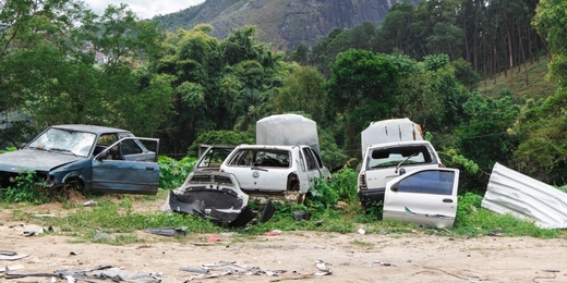 Leilão de veículos e sucatas apreendidos pela Prefeitura de Nova Friburgo já está aberto para lances