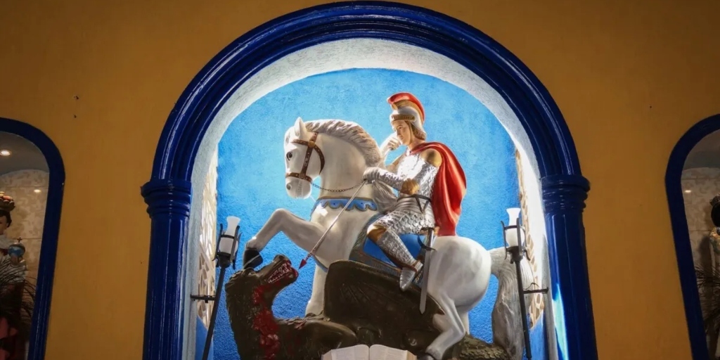 Festa de São Jorge começa nesta quinta e programação segue até o domingo em Cabo Frio