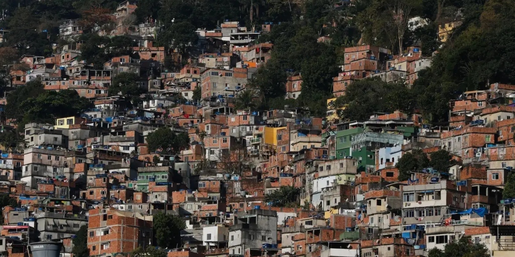 Dados do IBGE indicam Angra dos Reis, Teresópolis e Arraial do Cabo como as cidades mais favelizadas do estado