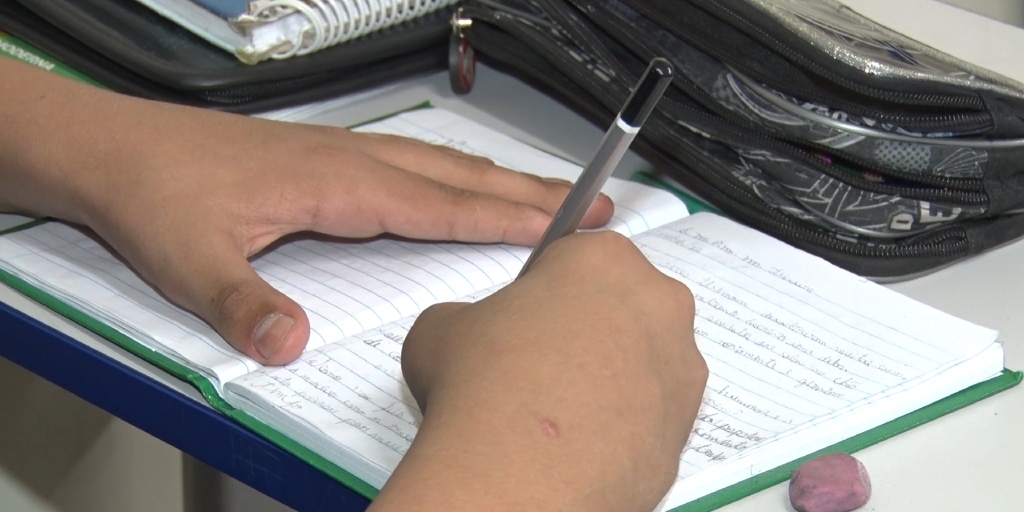 Prefeitura de Friburgo envia à Câmara projeto de lei que cria prêmio de até R$ 700 para destaques do Saeb 2025