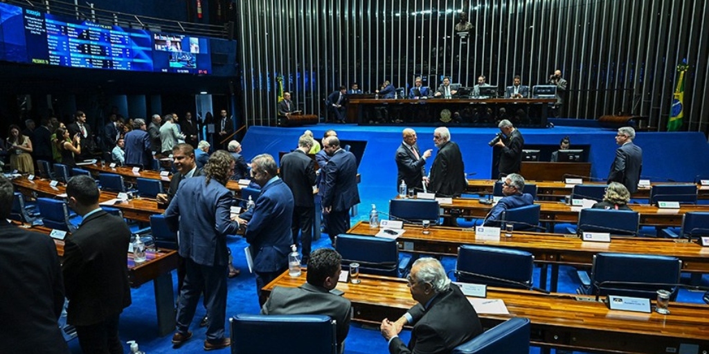 Dosimetria de penas de condenados pelos atos antidemocráticos de 8 de janeiro é aprovada no Senado