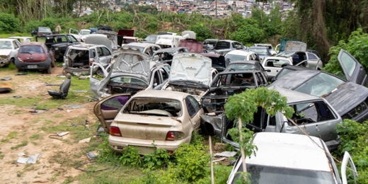Prefeitura notifica e convoca proprietários de veículos apreendidos em Friburgo para regularização